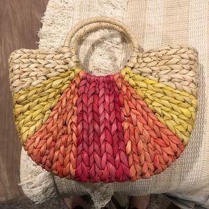 Francesca’s Multicolor woven beach tote🌈